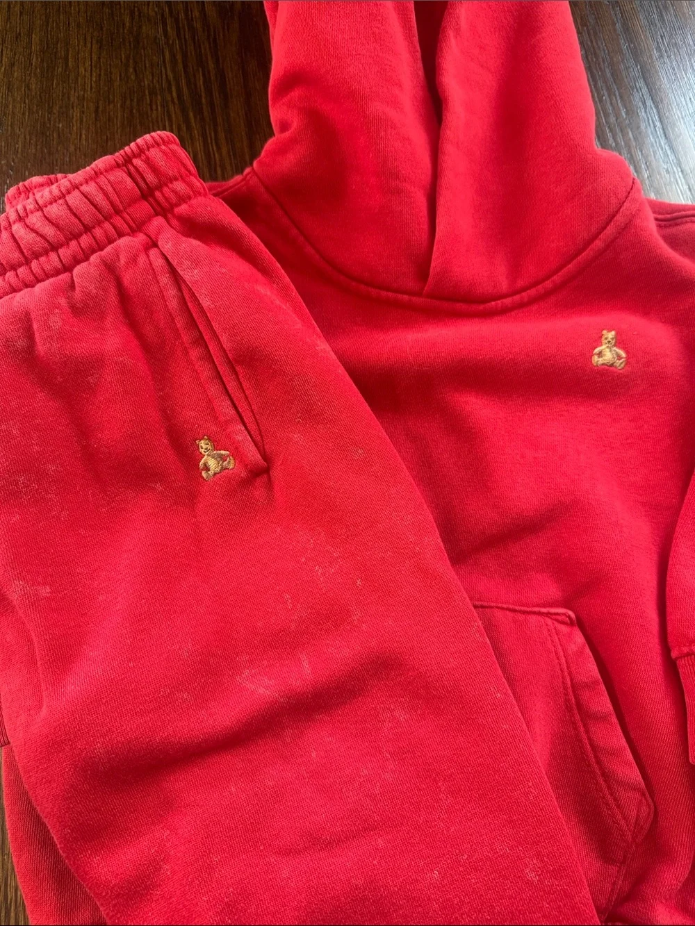 GAP soft red